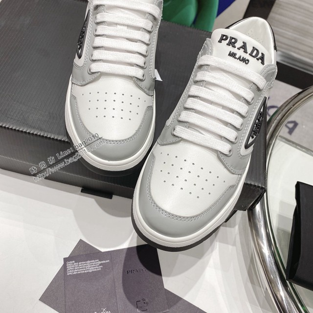 Prada男女運動休閒鞋 普拉達專櫃最新款小白鞋 情侶款平板休閒鞋 dx3189